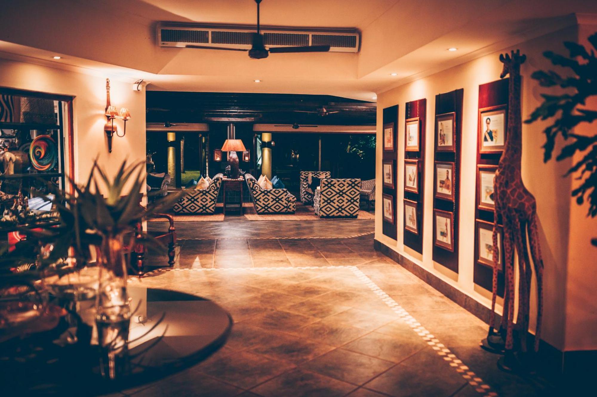 Mkuze Ghost Mountain Inn מראה חיצוני תמונה