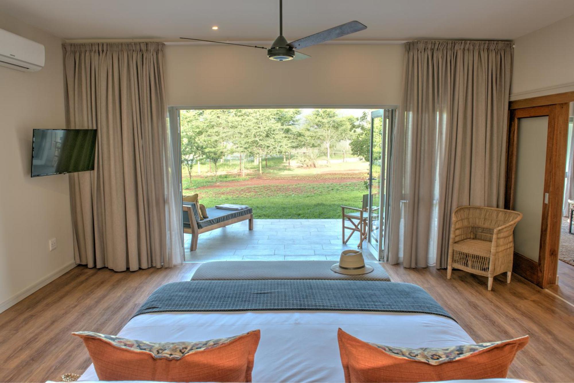 Mkuze Ghost Mountain Inn מראה חיצוני תמונה