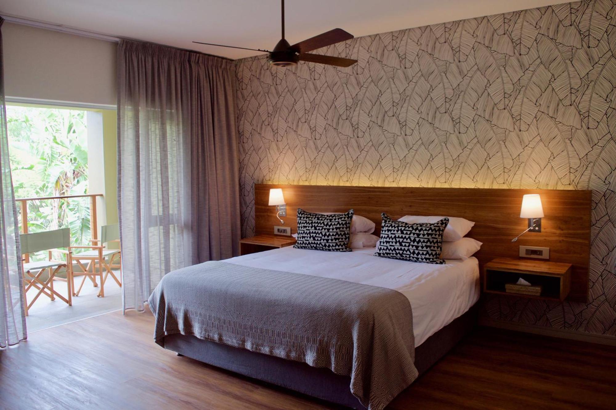 Mkuze Ghost Mountain Inn מראה חיצוני תמונה